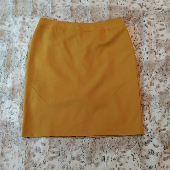 Tahari Dresses & Skirts - Mustard yellow skirt